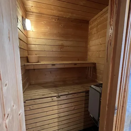 Holiday home Familiehytte Med Peis Og Badstu I Sentrum *