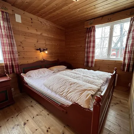 Holiday home Familiehytte Med Peis Og Badstu I Sentrum *