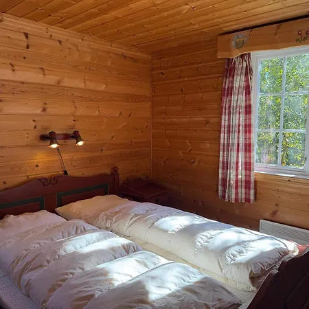 Familiehytte Med Peis Og Badstu I Sentrum Ferienhaus *