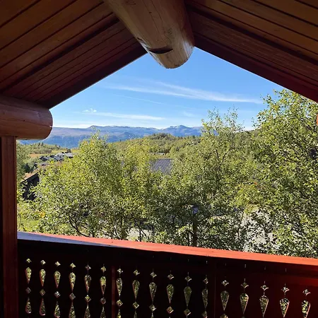 Holiday home Familiehytte Med Peis Og Badstu I Sentrum