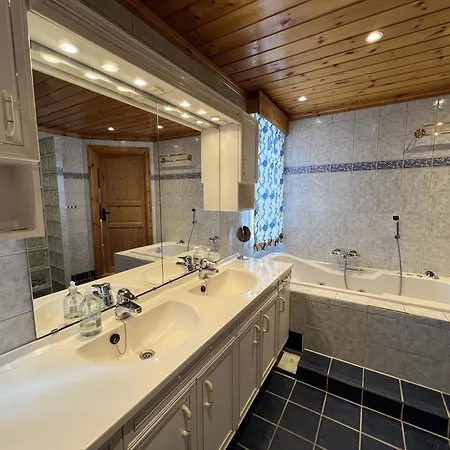 Relaxing With Fireplace And Sauna Apartament